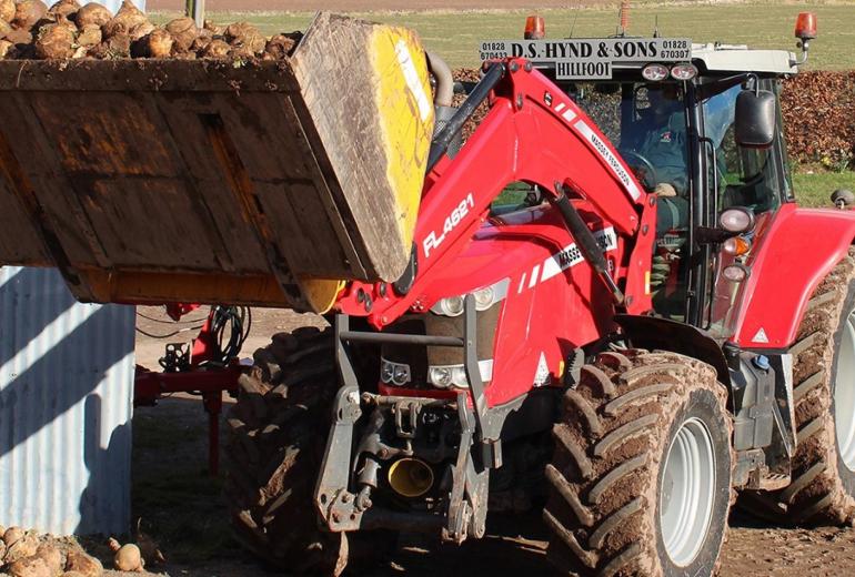 Quicke krautuvų kraunamo krovinio svorio kontrolė galima ir kabinoje