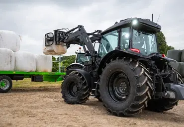 Valtra atnaujino A105 ir A115 traktorius