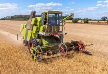 Į laukus sugrįžo 200 000-asis Claas kombainas