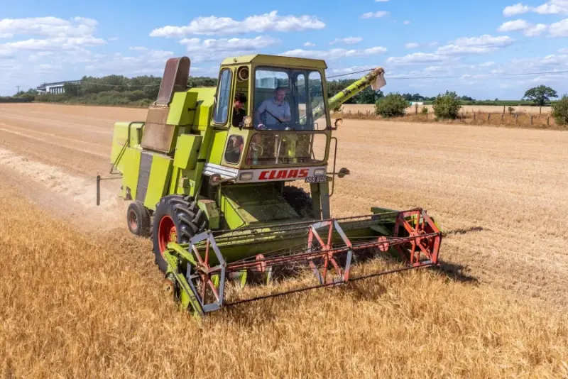 Į laukus sugrįžo 200 000-asis Claas kombainas