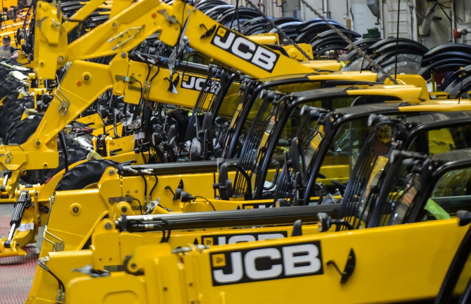 Koronaviruso protrūkio atgarsiai pasiekė ir JCB