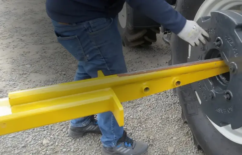 Quicke plečia asortimentą: buferiai ir svoriai traktoriams