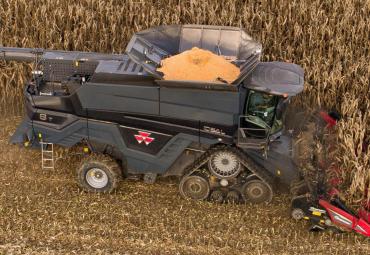 Massey Ferguson kombainai jau ir su Geringhoff pjaunamosiomis