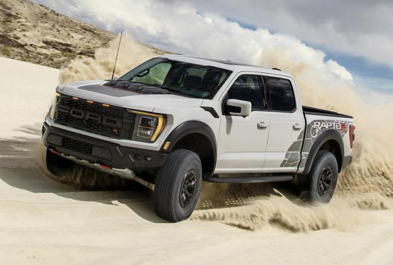 Ford F-150 Raptor R super pikapas