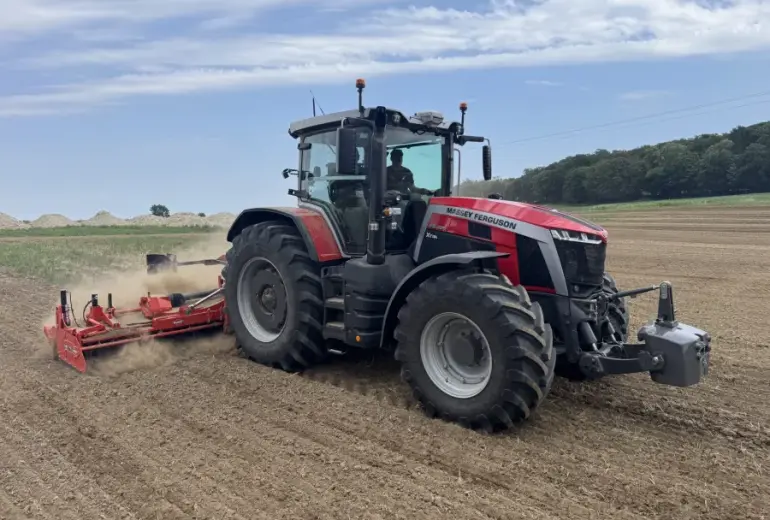 Atnaujinta Massey Ferguson 8S serija - sugrįžo Xtra