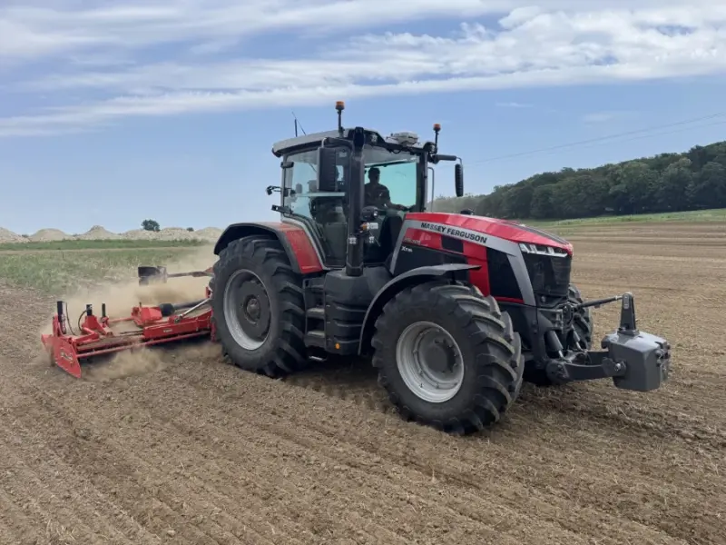Atnaujinta Massey Ferguson 8S serija - sugrįžo Xtra