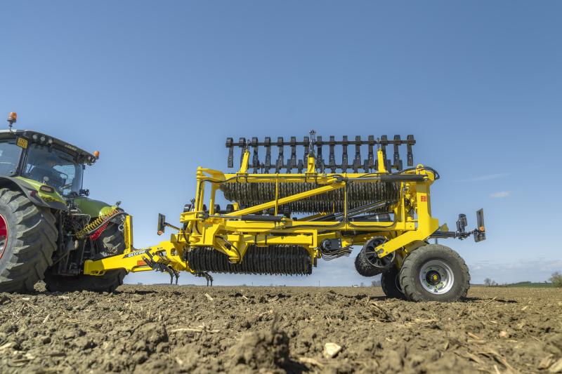 Bednar pristato naują12,3 m pločio Galaxy GE volą