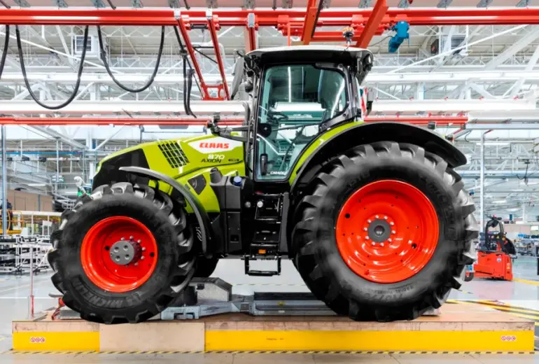 CLAAS plečia traktorių gamybos pajėgumus Le Mane