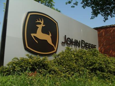 John Deere kompanijoje – neeilinė struktūros pertvarka