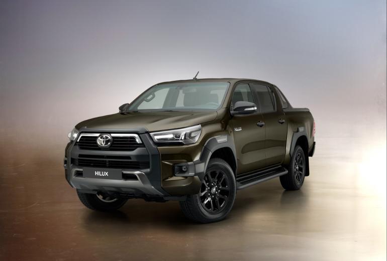 Dar universalesnis ir stilingesnis naujasis Toyota Hilux