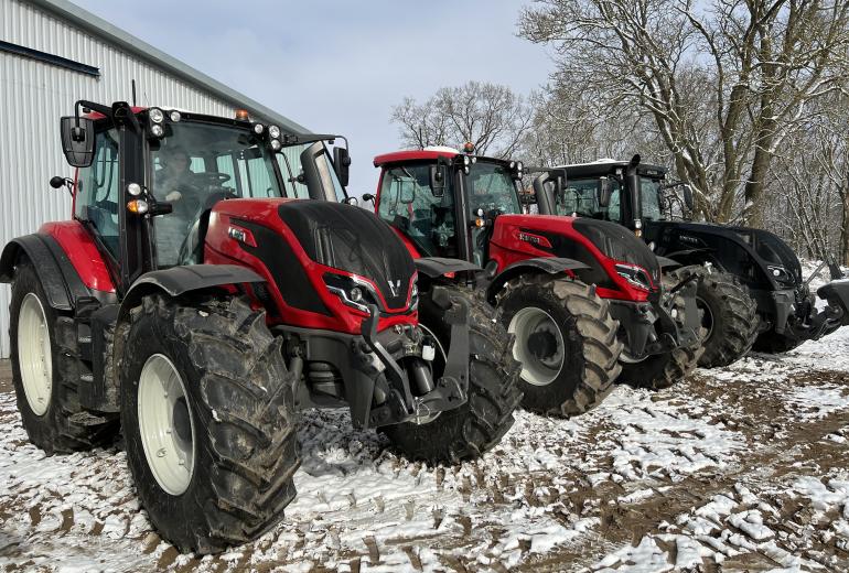 Nuo 2 arklių iki 18 Valtra traktorių