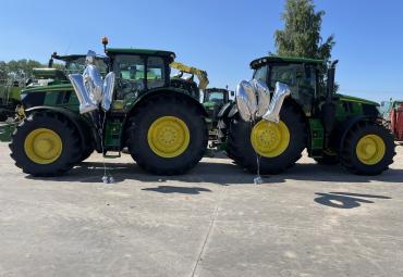 John Deere traktorių šimtukas – dviem savaitėmis anksčiau