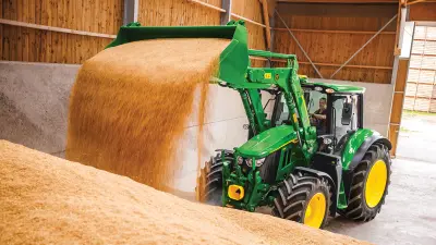 John Deere pristato naują 6M traktorių seriją