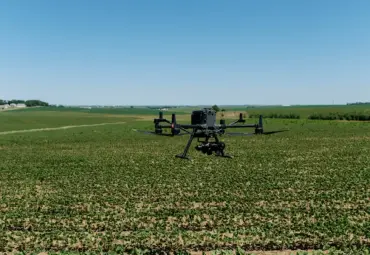 John Deere įsigyja Sentera