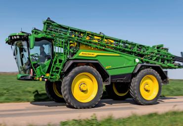 Naujas John Deere 500R savaeigis purkštuvas