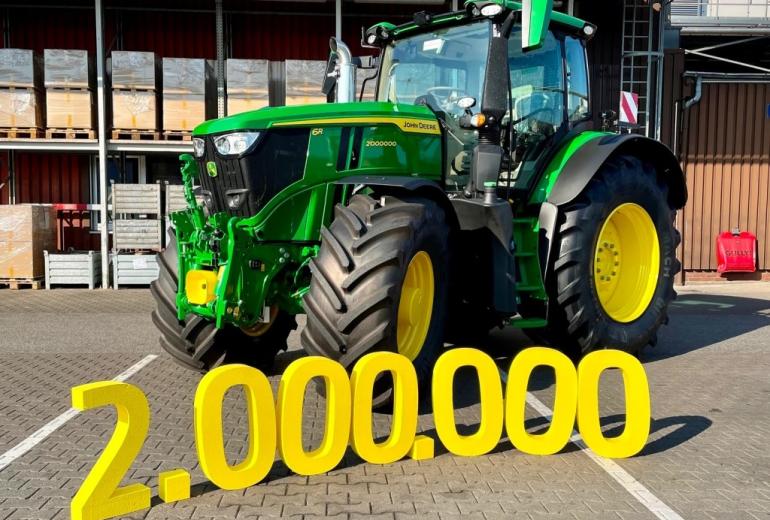 Iš Manheimo gamyklos – du milijonai John Deere traktorių