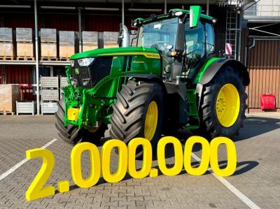 Iš Manheimo gamyklos – du milijonai John Deere traktorių