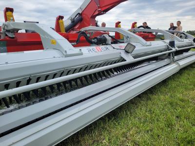 Pašarų ruošimo technikos demonstracijų diena: kaip šienauti našiau?