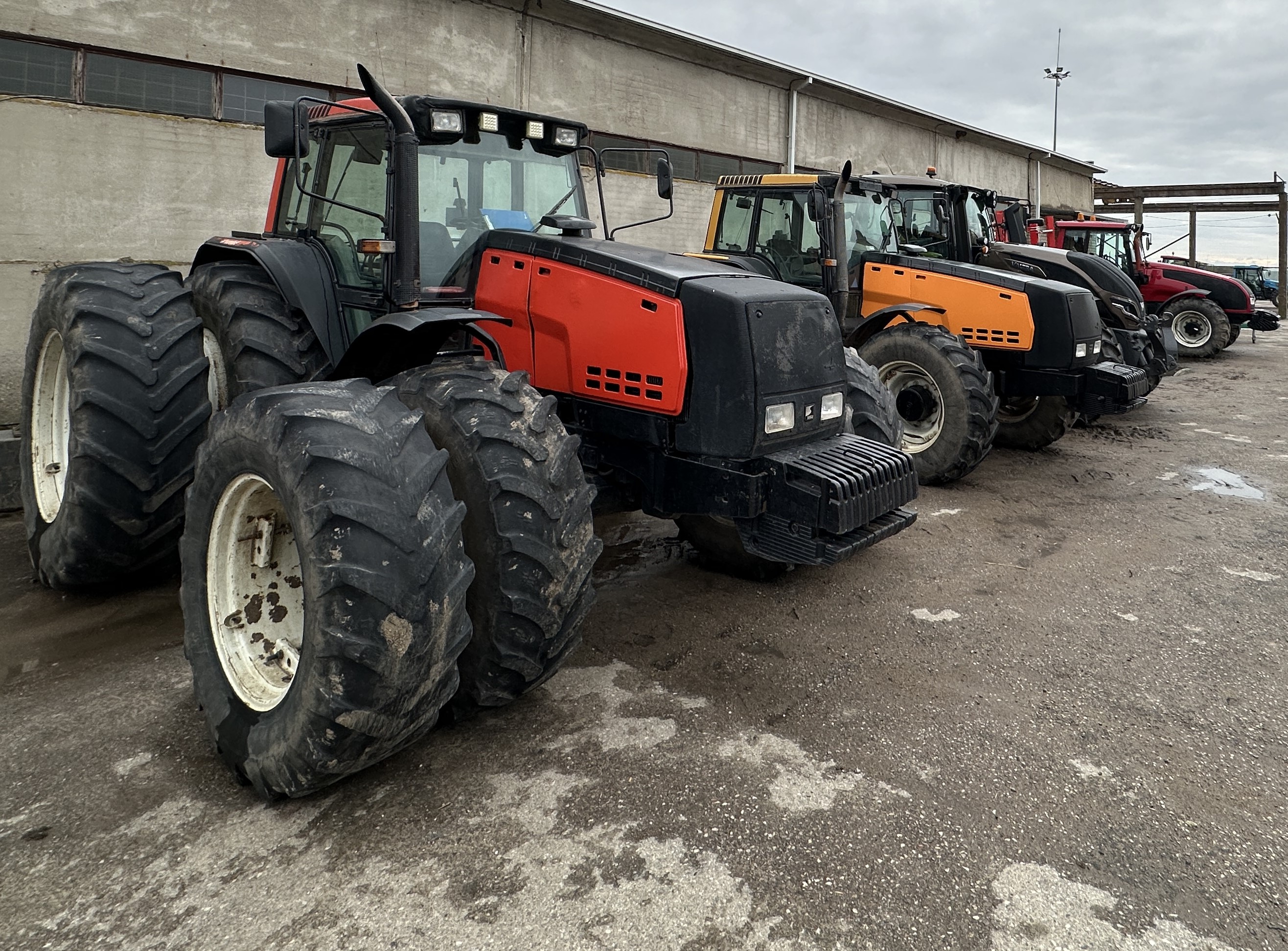 Padovinio žemės ūkio bendrovėje ir darbo, ir technikos yra sočiai