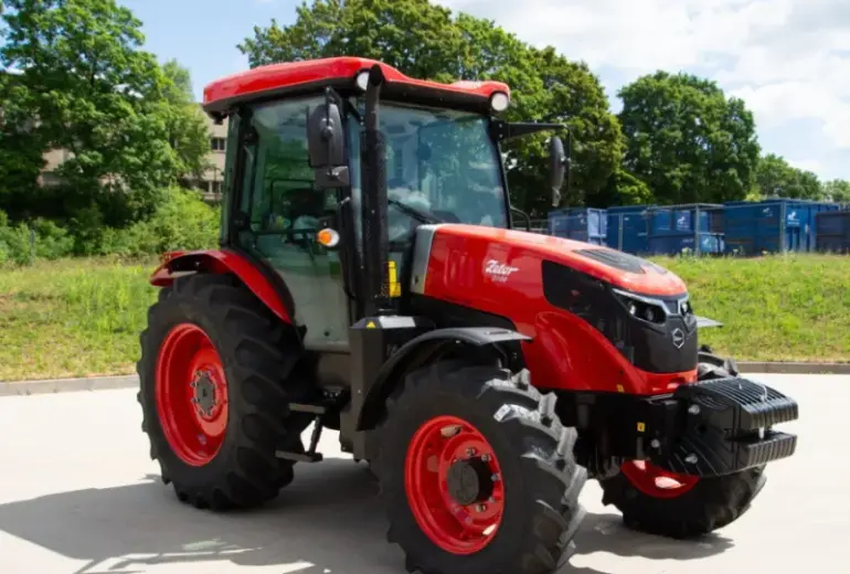 Debiutuoja Zetor 5-toji serija 