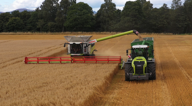 Claas Lexion 8900: net tik galingas, bet ir ekonomiškas?