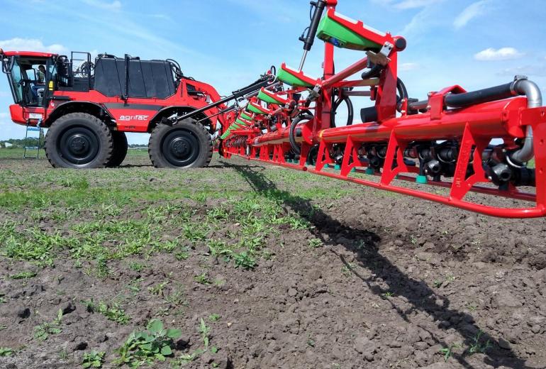 Dar viena taškinio purškimo technologija Agrifac purkštuvams