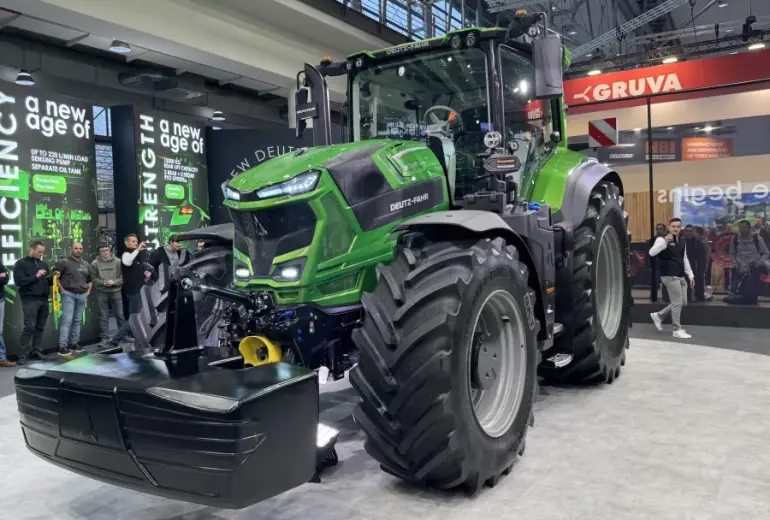 Agritechnica 2025: Deutz-Fahr nustebino visiškai nauja 8 serija