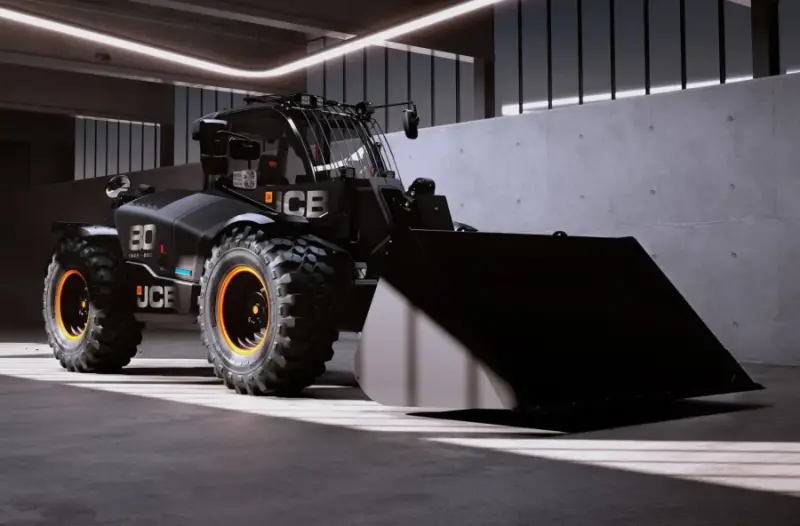 JCB švenčia 80 metų – 80 riboto leidimo mašinų
