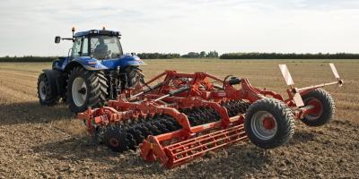 New Holland ir Maschio partnerystė žemės dirbimo padargams gaminti