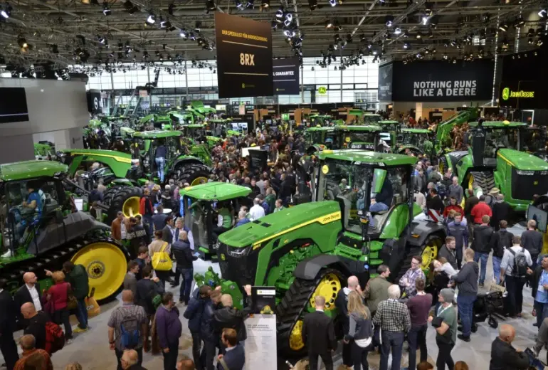 John Deere pristatys etanoliniu varomą variklį