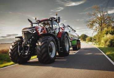 Case IH pristato naująją didesnės galios Optum traktorių seriją