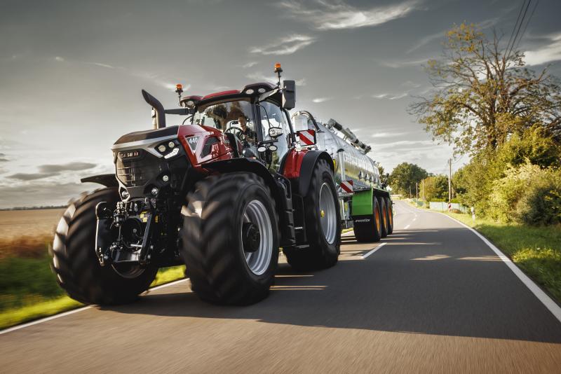 Case IH pristato naująją didesnės galios Optum traktorių seriją