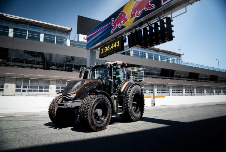 Valtra T serija pasiekė greičiausio rato rekordą Red Bull Ring trasoje