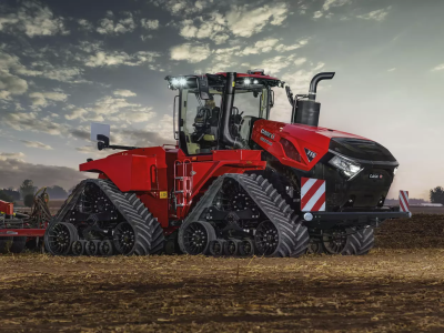 Case IH Quadtrac gerbėjams pristatė milžiniškos galios vikšrinį traktorių Quadtrac 715