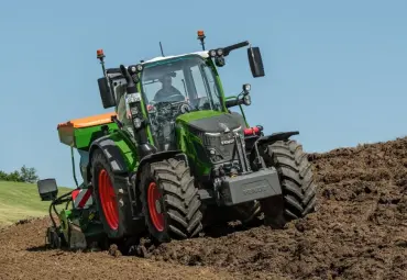 Fendt atnaujino 300 ir 500 Vario: daugiau galios, manevringumo ir pajėgesnė hidraulika
