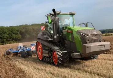 Fendt kelia kartelę: naujasis 1100 MT išvysto 680 AG